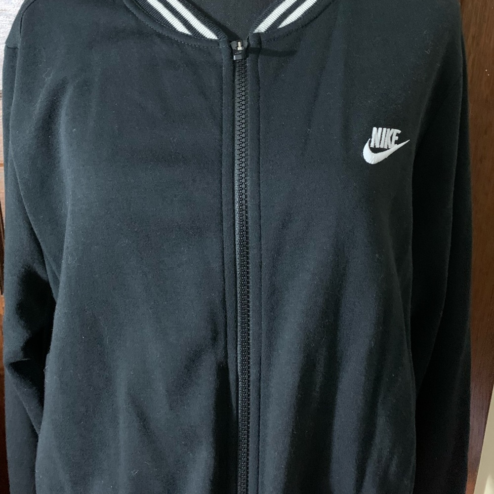 Woman’s Nike Size XL Sportwear Bomber Jacket. Pre-owned